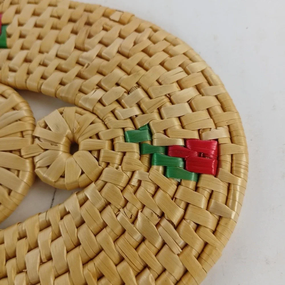 Hot Pad Wicker Straw Trivet Woven Rattan‎ Raffia Boho Wall Decor Cherry Rose Vtg